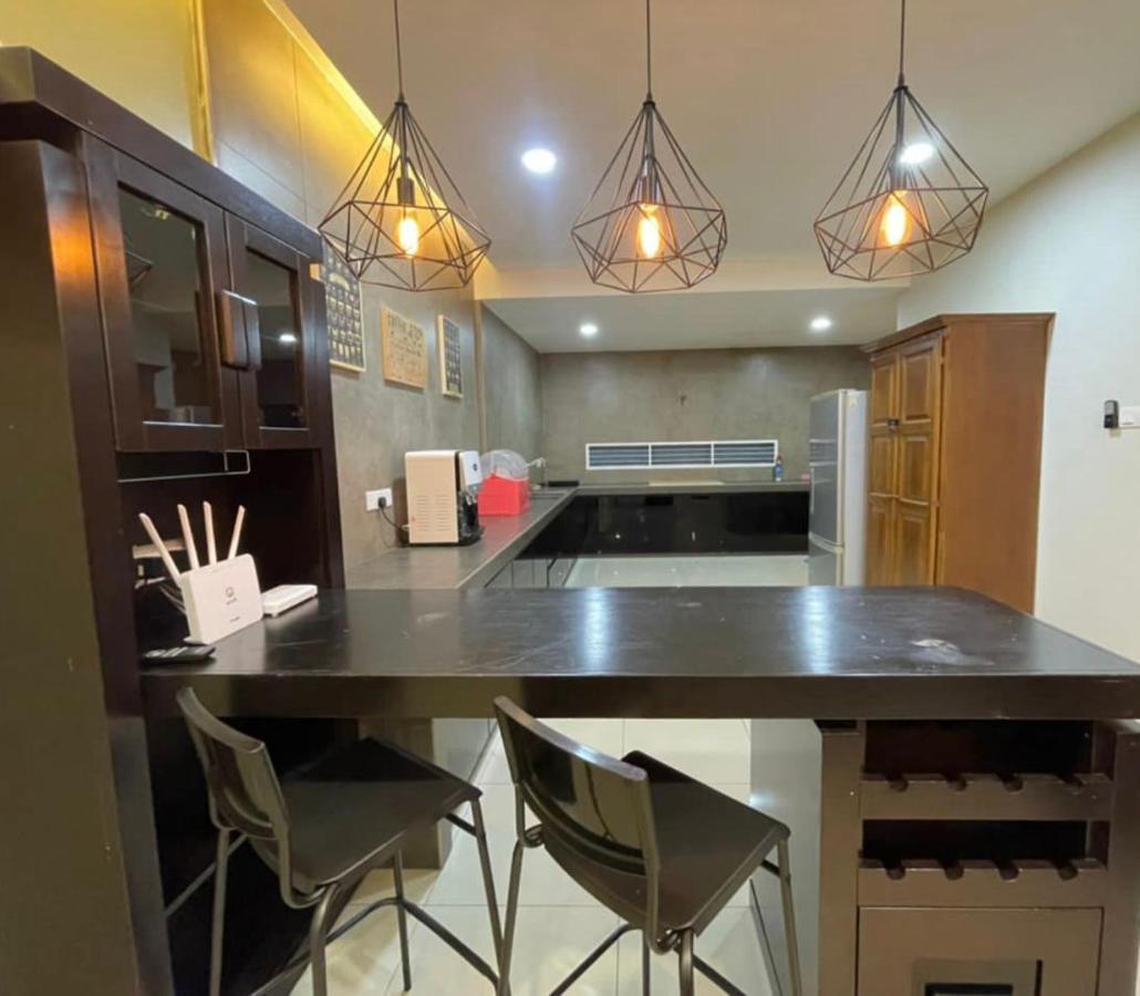 关丹R3Trohouse 3Br 8Pax Ps4,Pool Table,Netflix别墅 外观 照片